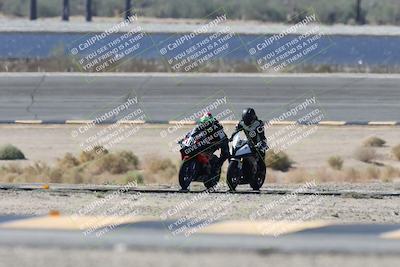 media/Oct-05-2025-CVMA (Sun) [[beeef4f201]]/Race 2-Supersport Middleweight/